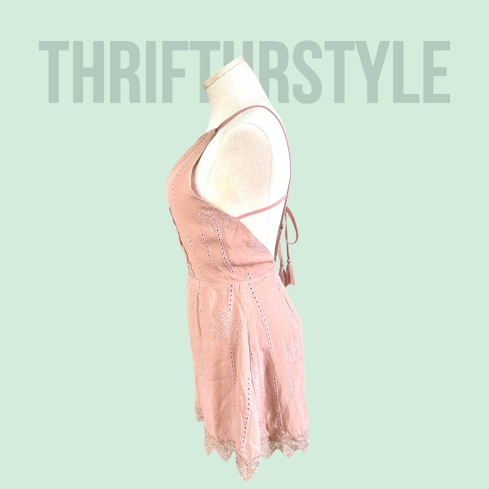 Blush Pink Lace Trim Romper Open Back Tie Spaghetti Strap Cute Casual - Picture 4 of 13